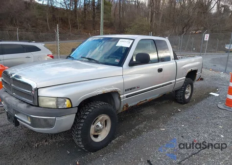 2001 Dodge Ram 1500 St z USA, uszkodzony, nr VIN 3B7HF13Z61G726914